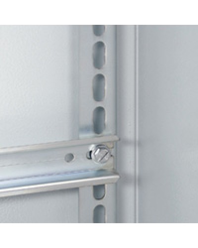 Стойки профил. 500 (2 шт/уп) Legrand 036152 в Санкт-Петербурге Аксессуары для стоек и шкафов Pintop.ru