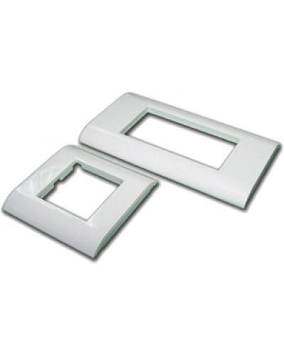 Накладка пластиковая TWT-FR45x90 в Санкт-Петербурге Аксессуары для стоек и шкафов Pintop.ru